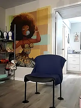 Queenanitadix online show from November 28, 9:31 am