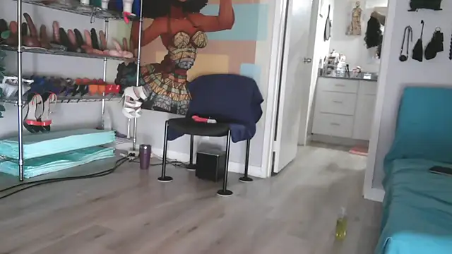 Queenanitadix online show from October 15, 6:16 pm