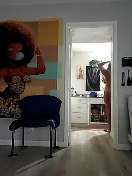 Queenanitadix online show from November 25, 5:57 pm