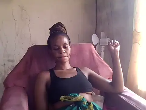 sexybigass31 online show from March 27, 6:44 am