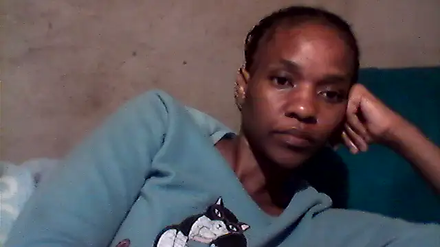 Snapshot of sexybigass31 chatting on June 27, 4:07 am sexybigass31 online show from June 27, 4:07 am