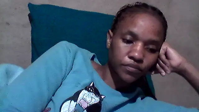 Snapshot of sexybigass31 chatting on May 27, 12:42 am sexybigass31 online show from May 27, 12:42 am