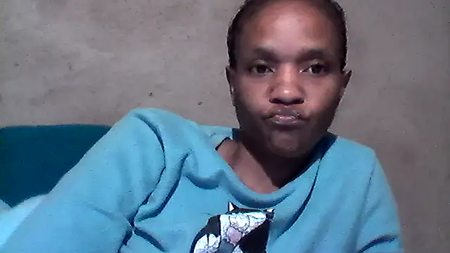 Snapshot of sexybigass31 chatting on May 25, 12:10 am sexybigass31 online show from May 25, 12:10 am