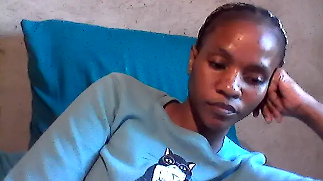 Snapshot of sexybigass31 chatting on May 26, 12:25 pm sexybigass31 online show from May 26, 12:25 pm
