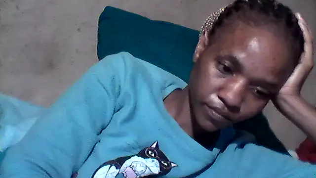 Snapshot of sexybigass31 chatting on June 14, 2:24 am sexybigass31 online show from June 14, 2:24 am