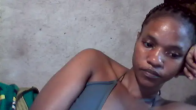 sexybigass31 online show from April 14, 6:29 am