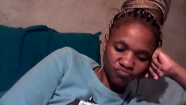 Snapshot of sexybigass31 chatting on May 15, 12:41 am sexybigass31 online show from May 15, 12:41 am