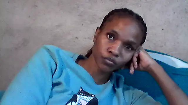 Snapshot of sexybigass31 chatting on April 23, 12:29 pm sexybigass31 online show from April 23, 12:29 pm