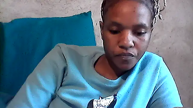 Snapshot of sexybigass31 chatting on May 14, 7:49 am sexybigass31 online show from May 14, 7:49 am