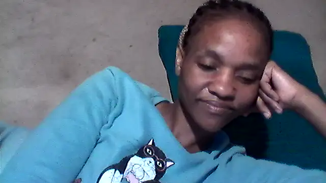 Snapshot of sexybigass31 chatting on June 11, 12:32 am sexybigass31 online show from June 11, 12:32 am