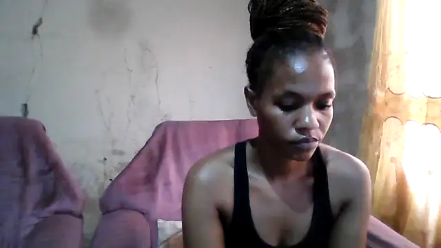 sexybigass31 online show from March 25, 5:51 am