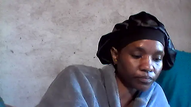 Snapshot of sexybigass31 chatting on July 16, 6:21 am sexybigass31 online show from July 16, 6:21 am