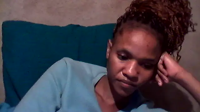Snapshot of sexybigass31 chatting on May 2, 11:32 pm sexybigass31 online show from May 2, 11:32 pm