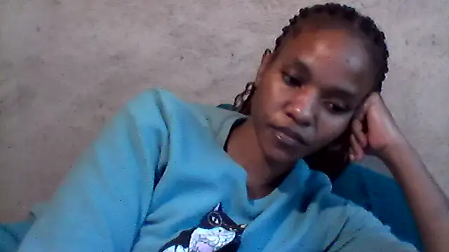Snapshot of sexybigass31 chatting on April 24, 6:59 am sexybigass31 online show from April 24, 6:59 am