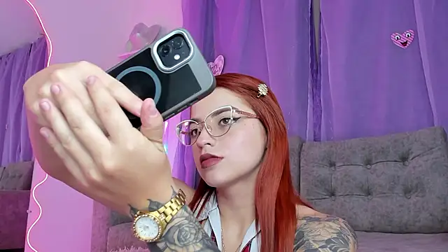 MelaniJhonson online show from March 21, 7:09 am