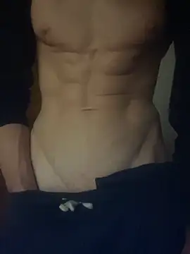 Snapshot of cazzone912025 chatting on October 27, 2:07 pm cazzone912025 online show from October 27, 2:07 pm