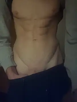 Snapshot of cazzone912025 chatting on November 24, 10:10 pm cazzone912025 online show from November 24, 10:10 pm