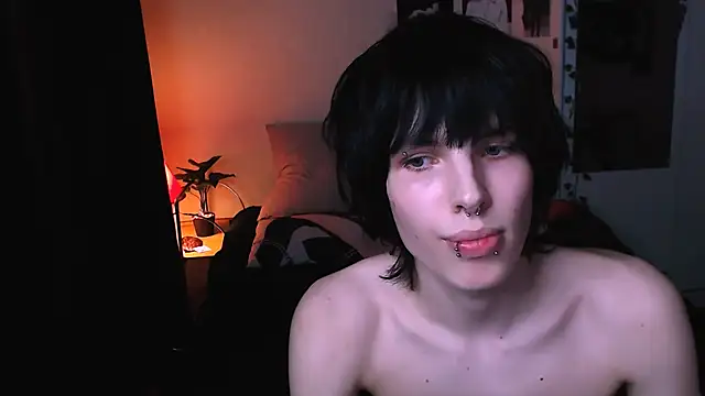 Snapshot of timi-moon chatting on December 18, 5:28 pm timi-moon online show from December 18, 5:28 pm