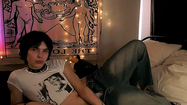 timi-moon online show from March 16, 1:06 pm