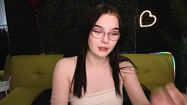 milliedoll online show from March 10, 8:17 am