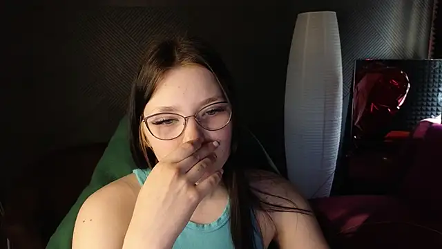 milliedoll online show from March 15, 8:04 am