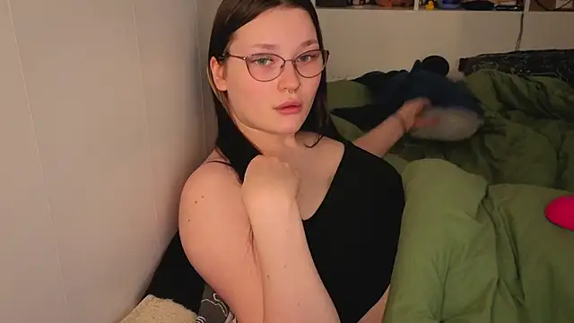 milliedoll online show from November 13, 9:46 am