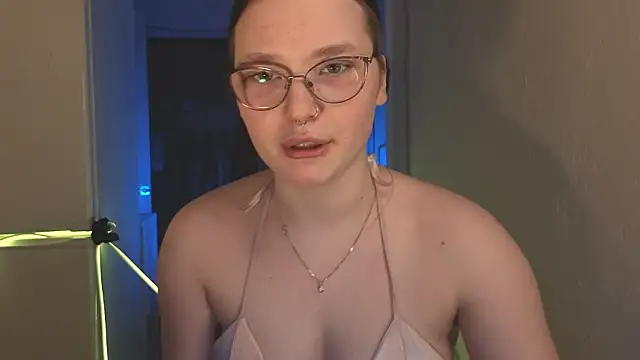 milliedoll online show from February 5, 5:31 pm