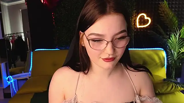 milliedoll online show from March 22, 4:24 am