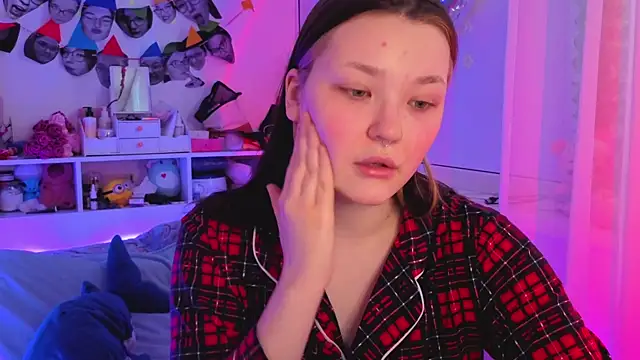 milliedoll online show from December 17, 5:34 am