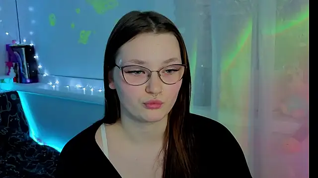 milliedoll online show from October 9, 10:05 am