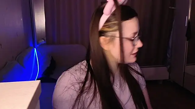 milliedoll online show from March 15, 1:51 pm