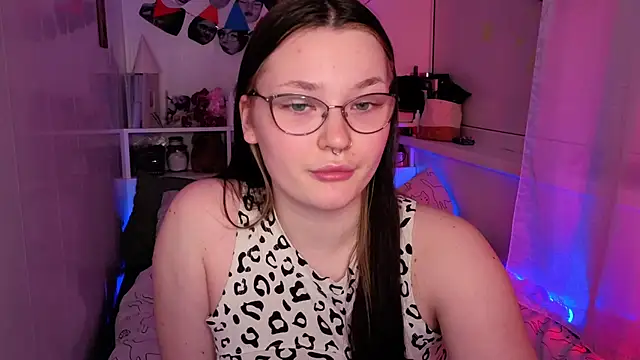 milliedoll online show from November 26, 10:26 am