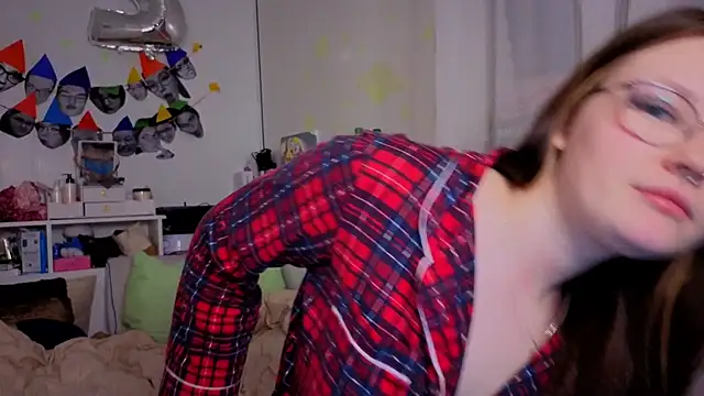 milliedoll online show from January 14, 11:25 am