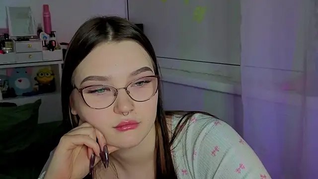 milliedoll online show from October 15, 7:11 pm