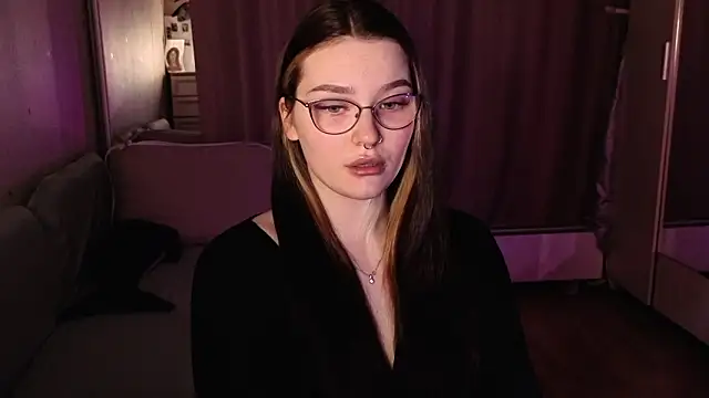 milliedoll online show from March 13, 2:00 pm