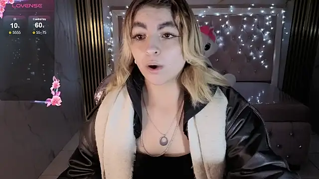 lili conor s online show from November 13, 3:10 am