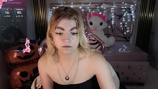 lili conor s online show from October 24, 3:38 am