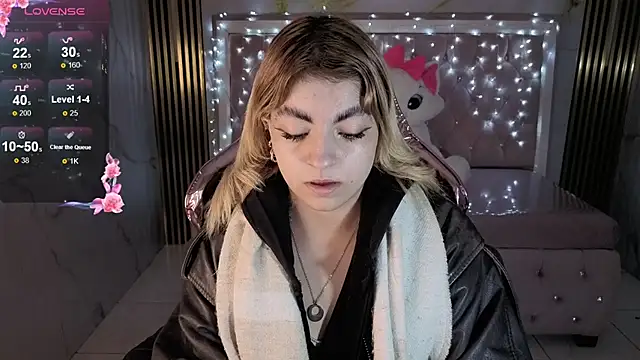 lili conor s online show from November 7, 3:22 am