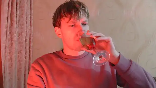 Snapshot of frama666 chatting on January 7, 9:31 pm frama666 online show from January 7, 9:31 pm