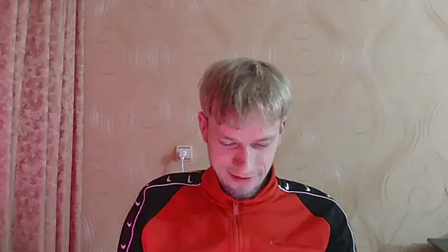 Snapshot of frama666 chatting on February 17, 9:23 pm frama666 online show from February 17, 9:23 pm