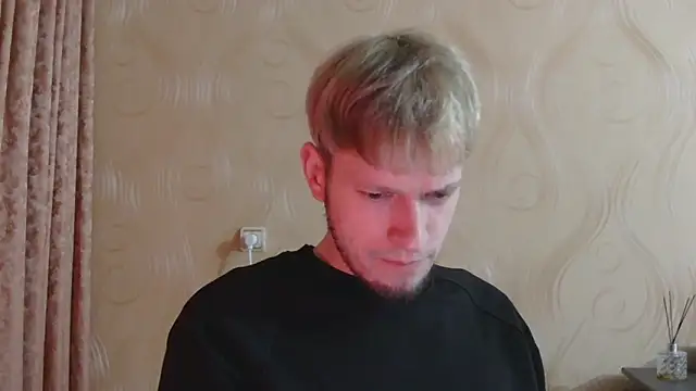 Snapshot of frama666 chatting on March 1, 5:46 pm frama666 online show from March 1, 5:46 pm