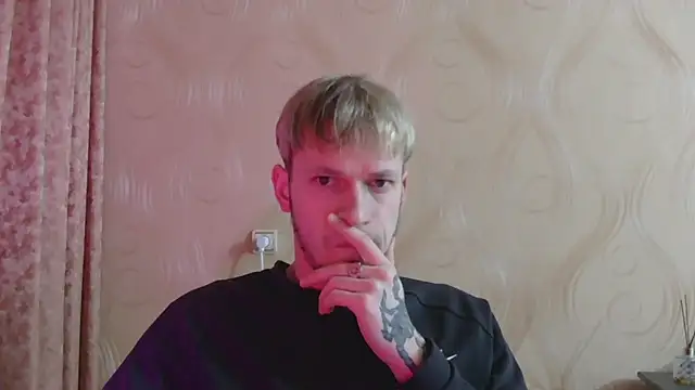 Snapshot of frama666 chatting on February 28, 5:01 pm frama666 online show from February 28, 5:01 pm