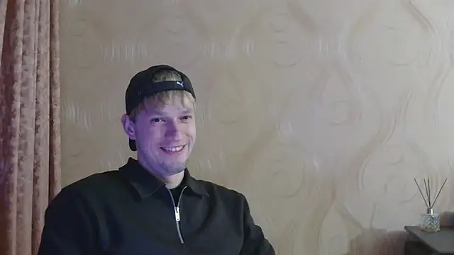 frama666 online show from April 16, 9:39 pm