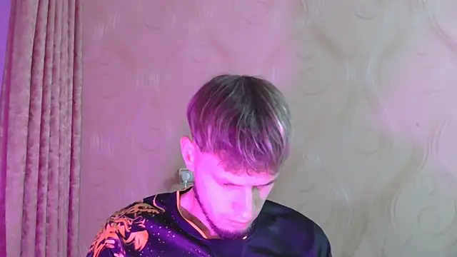 frama666 online show from October 25, 7:03 pm