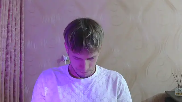 frama666 online show from November 6, 8:46 pm