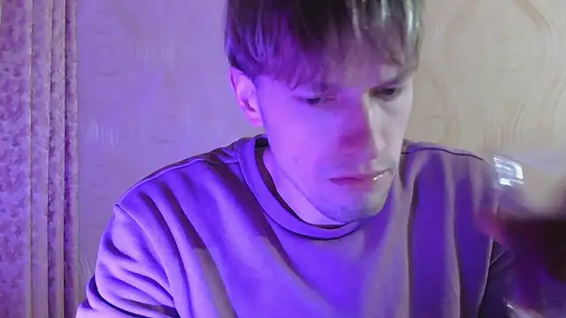 Snapshot of frama666 chatting on January 10, 4:57 pm frama666 online show from January 10, 4:57 pm