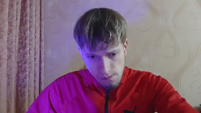 Snapshot of frama666 chatting on December 21, 2:19 pm frama666 online show from December 21, 2:19 pm