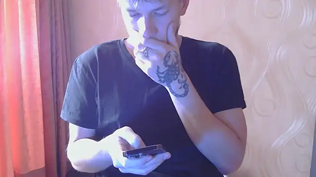 frama666 online show from October 23, 6:45 am