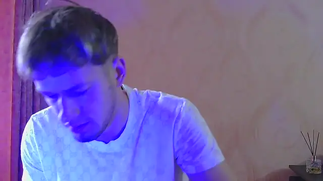 frama666 online show from November 6, 8:40 am