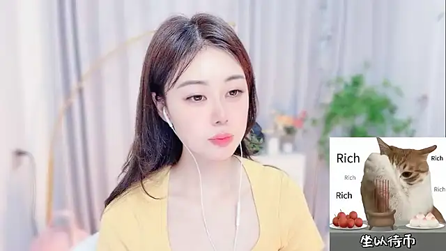 CC-777888 online show from July 1, 12:49 pm